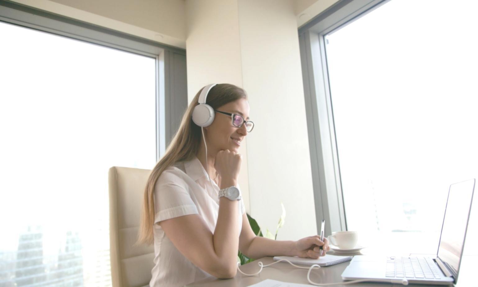 Réunion d'équipe pour planification budgétaire